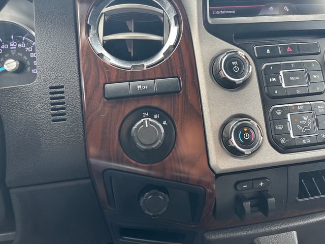 Used 2013 Ford F250 Lariat w/ Lariat Interior Pkg AWD/4WD image 17