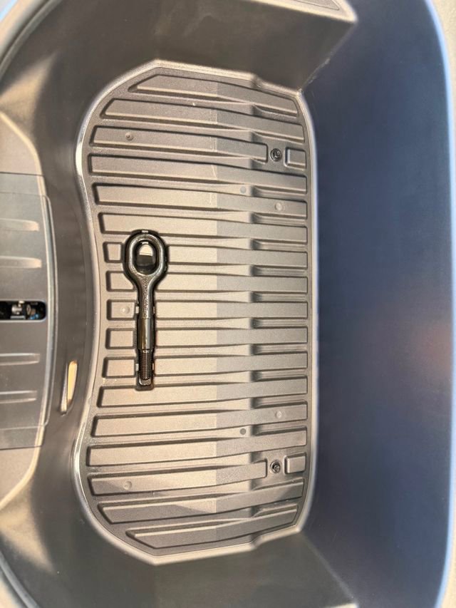 Used 2023 Tesla Model 3 Standard Range RWD image 36