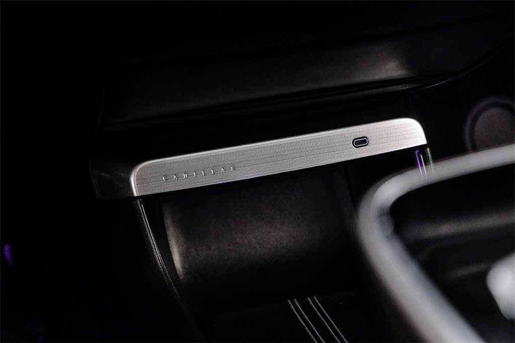 Used 2024 Cadillac Lyriq Luxury image 24