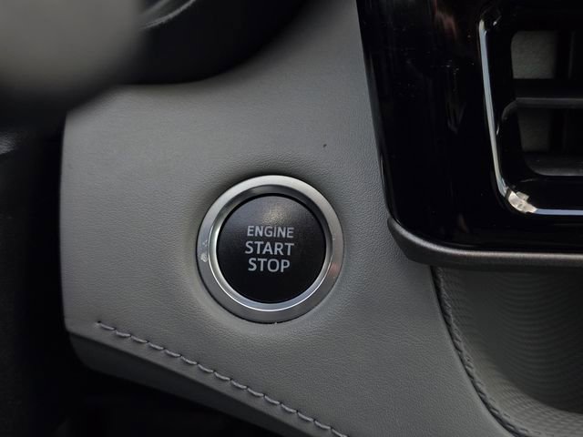 Used 2020 Toyota Highlander Limited image 13