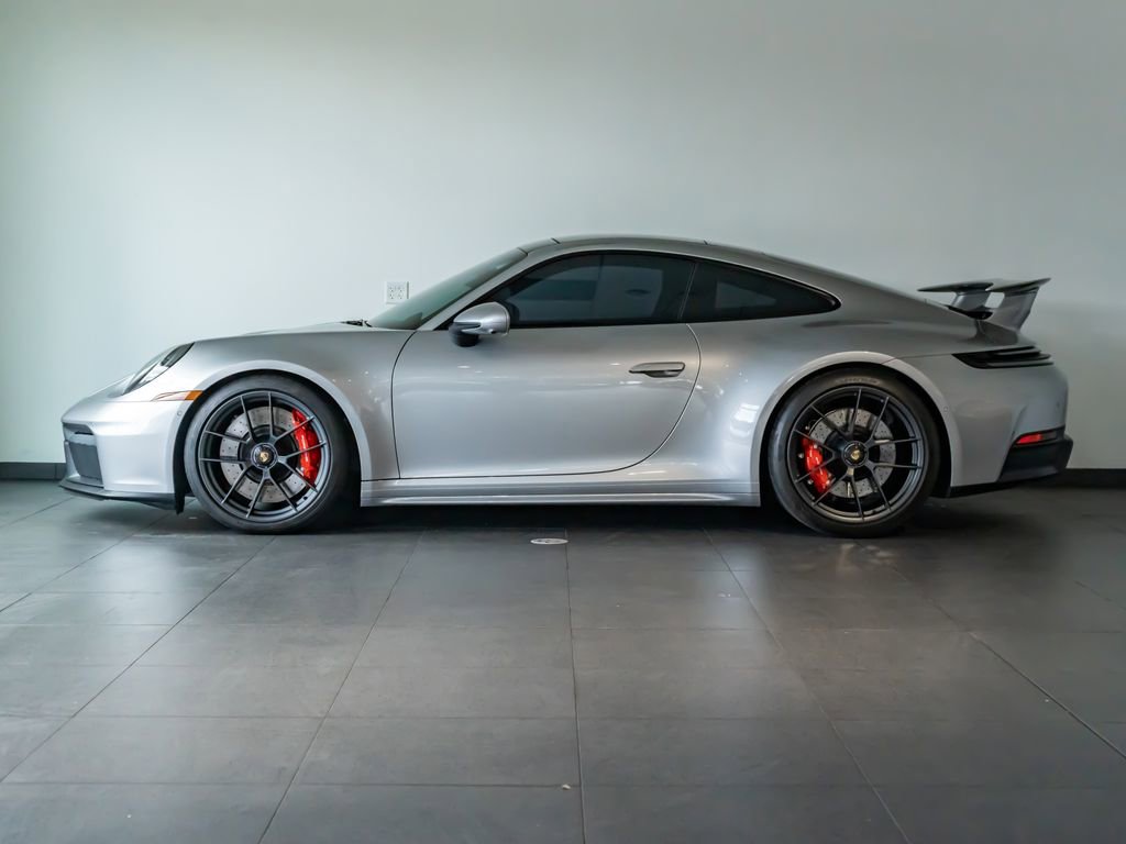 Certified 2025 Porsche 911 Carrera 4 GTS AWD/4WD image 2