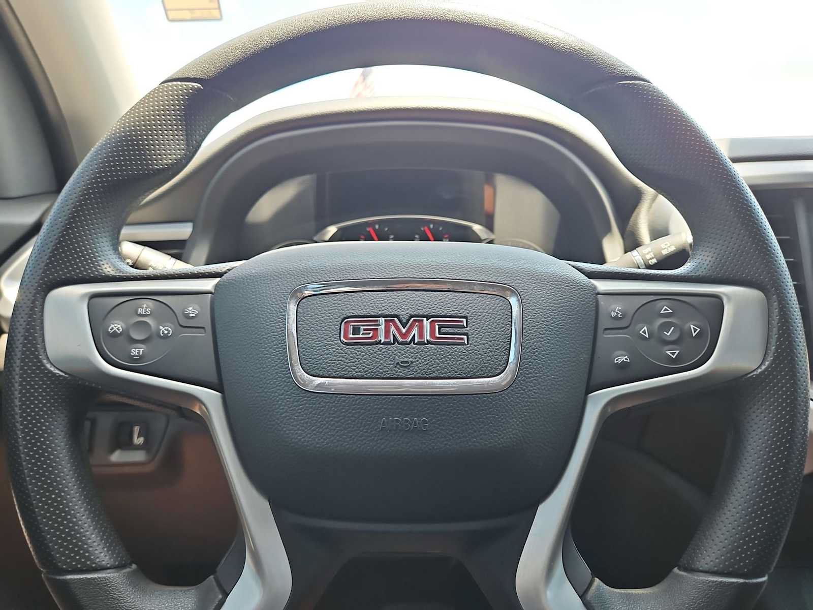Certified 2023 GMC Acadia SLE w/ Driver Convenience Package FWD image 22