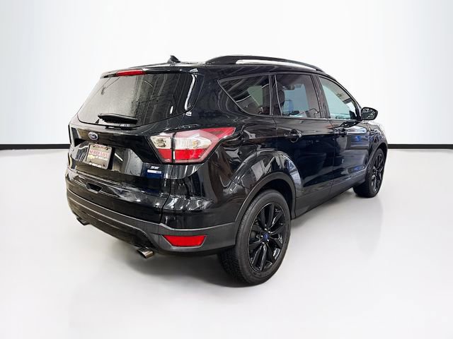 Used 2018 Ford Escape SE w/ SE Sport Appearance Package image 6