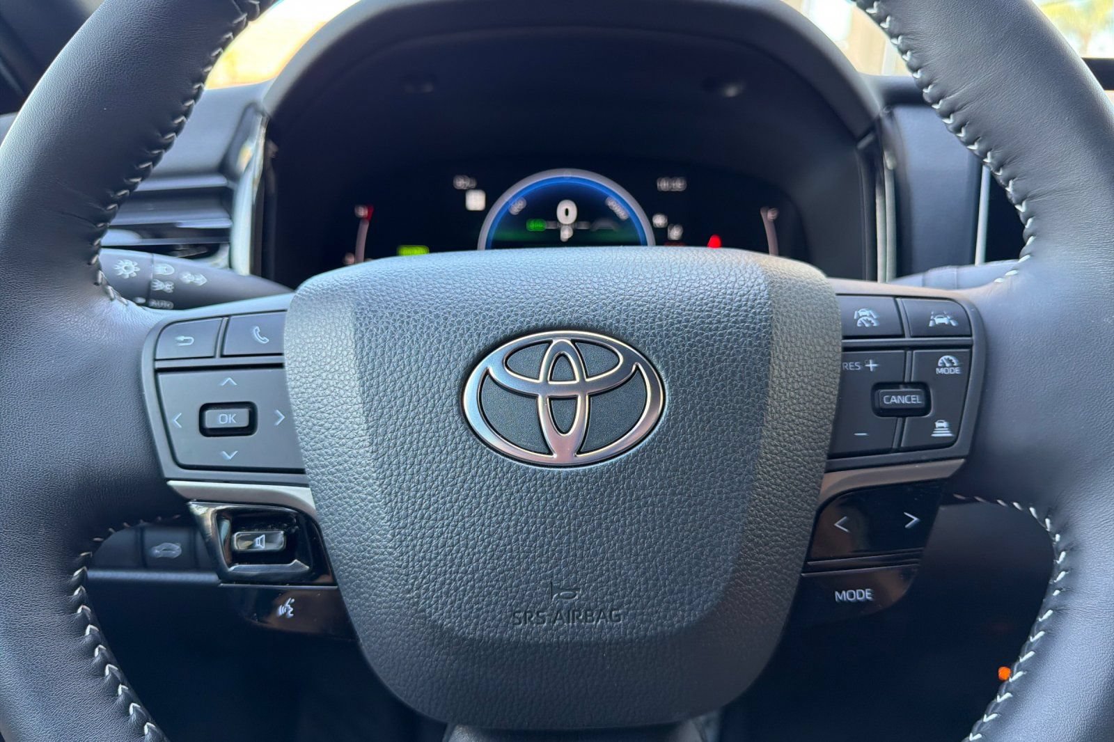 Used 2026 Toyota Camry SE w/ Multimedia Upgrade Package FWD image 26