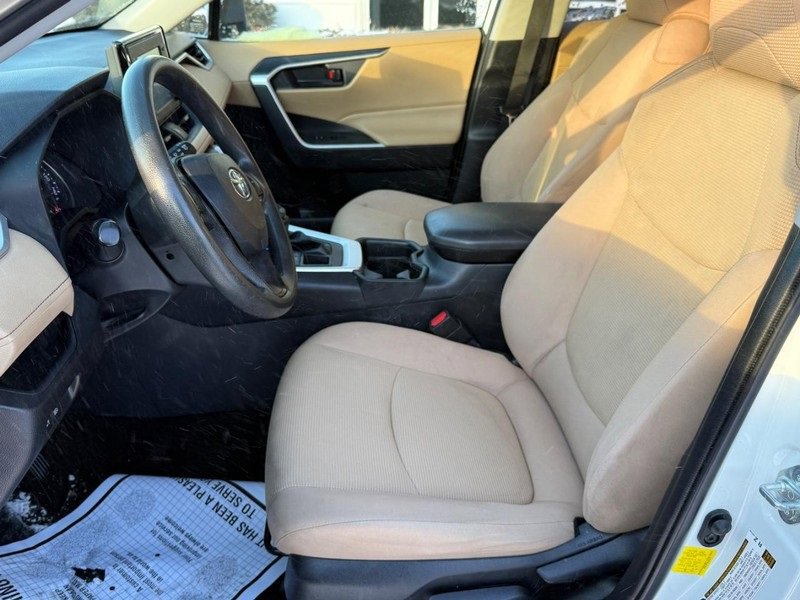Used 2019 Toyota RAV4 LE w/ All Weather Liner Package image 16
