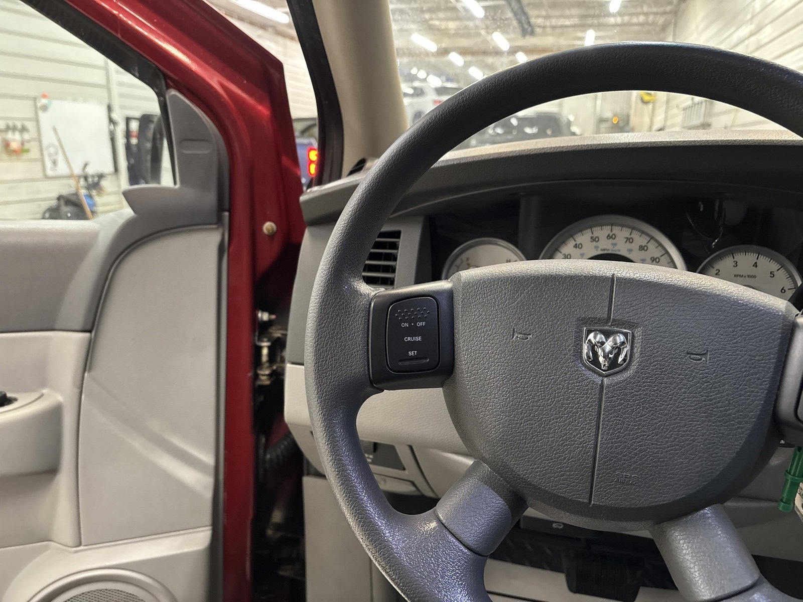 Used 2008 Dodge Durango SLT image 16