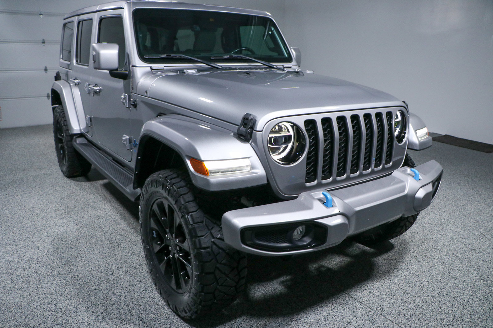 Used 2021 Jeep Wrangler Unlimited Sahara image 6
