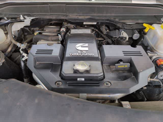 Used 2024 RAM 5500 Tradesman w/ Chrome Appearance Group AWD/4WD image 15