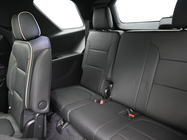 Used 2023 Chevrolet Traverse Premier image 20