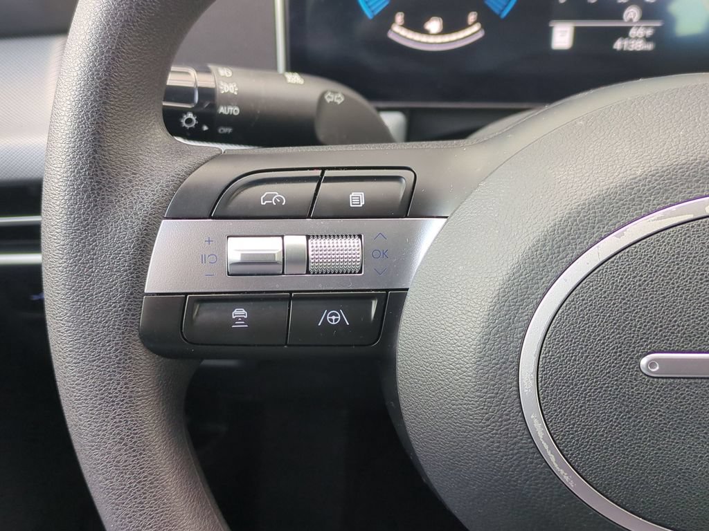 Used 2025 Hyundai Sonata SE FWD image 24