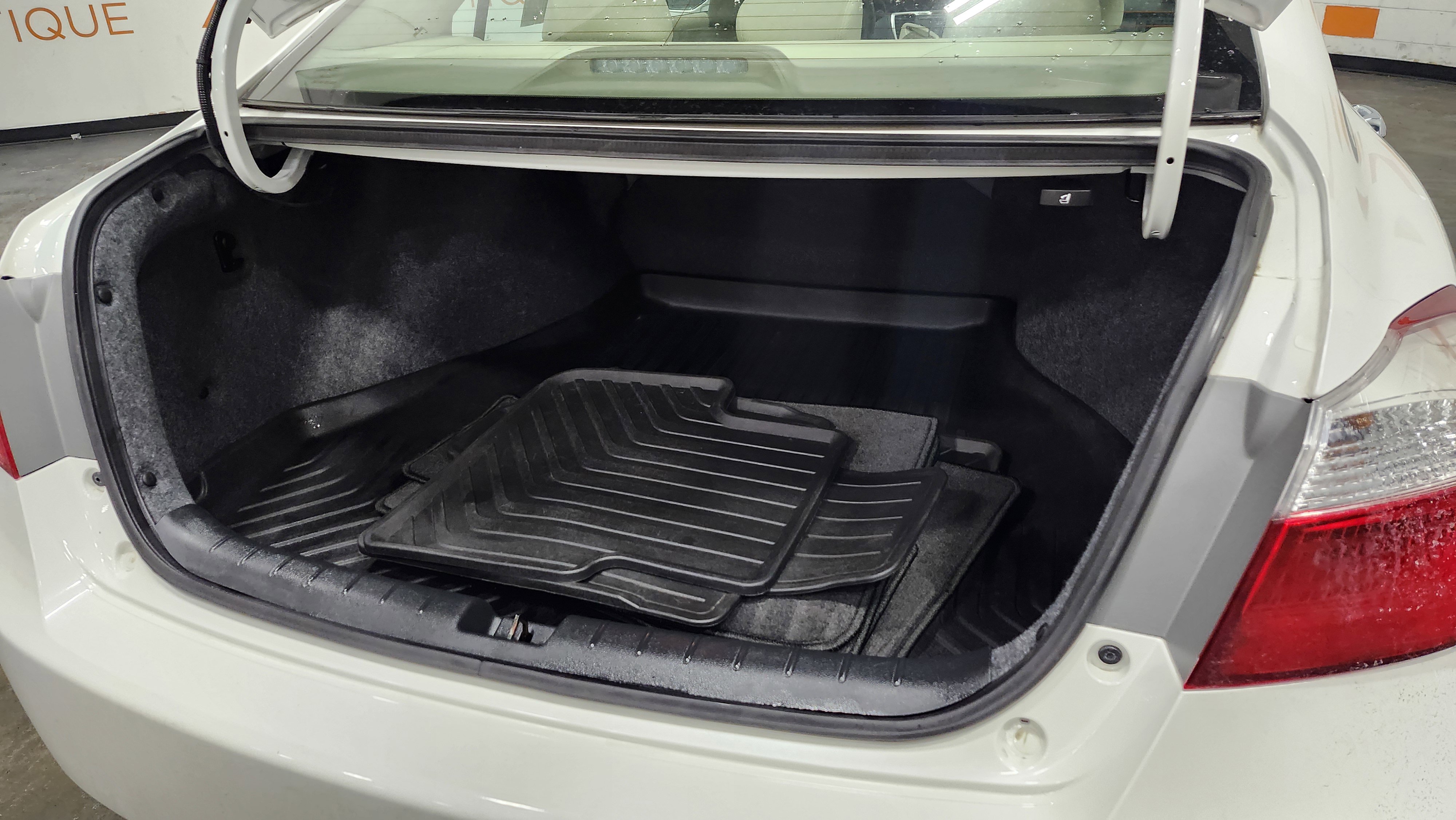 Used 2014 Honda Accord EX image 21