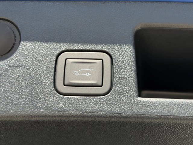 New 2027 Chevrolet Equinox RS w/ Safety and Technology Package FWD image 15