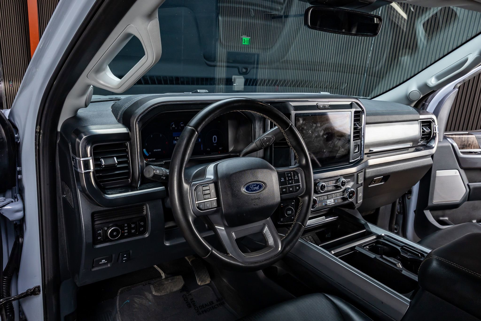 Used 2025 Ford F250 Lariat w/ Chrome Package AWD/4WD image 17