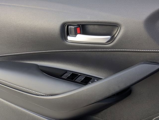 Used 2025 Toyota Corolla SE w/ SE Package image 24