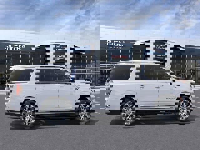 New 2026 GMC Yukon XL Denali w/ Denali Reserve Package image 5