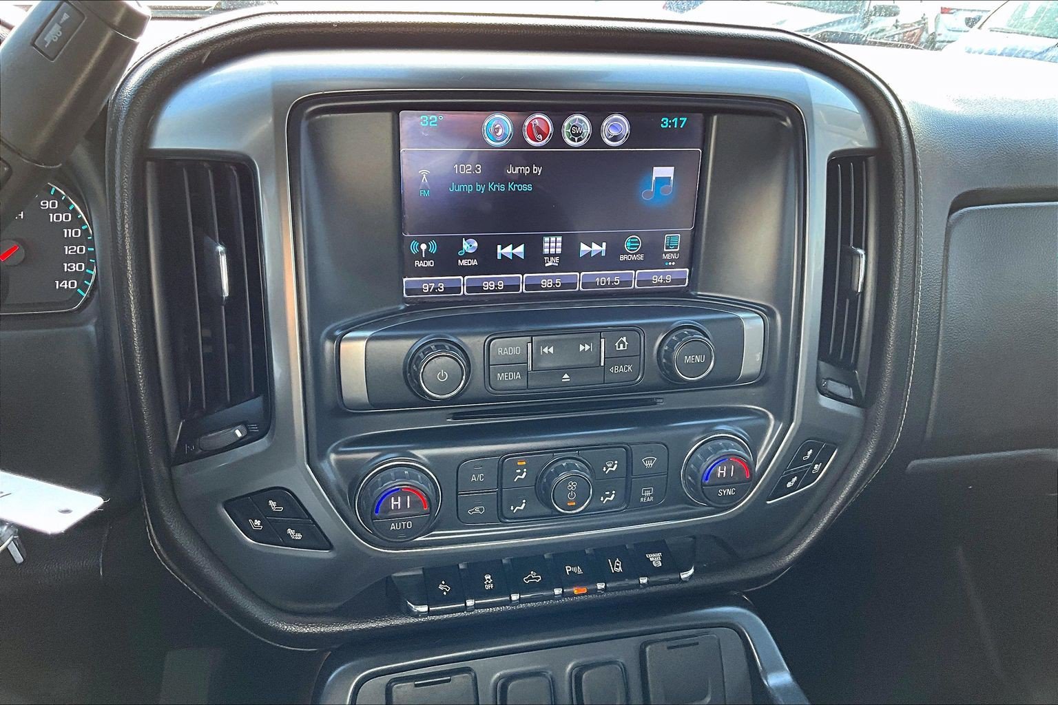 Used 2018 Chevrolet Silverado 2500 LTZ w/ Duramax Plus Package AWD/4WD image 36