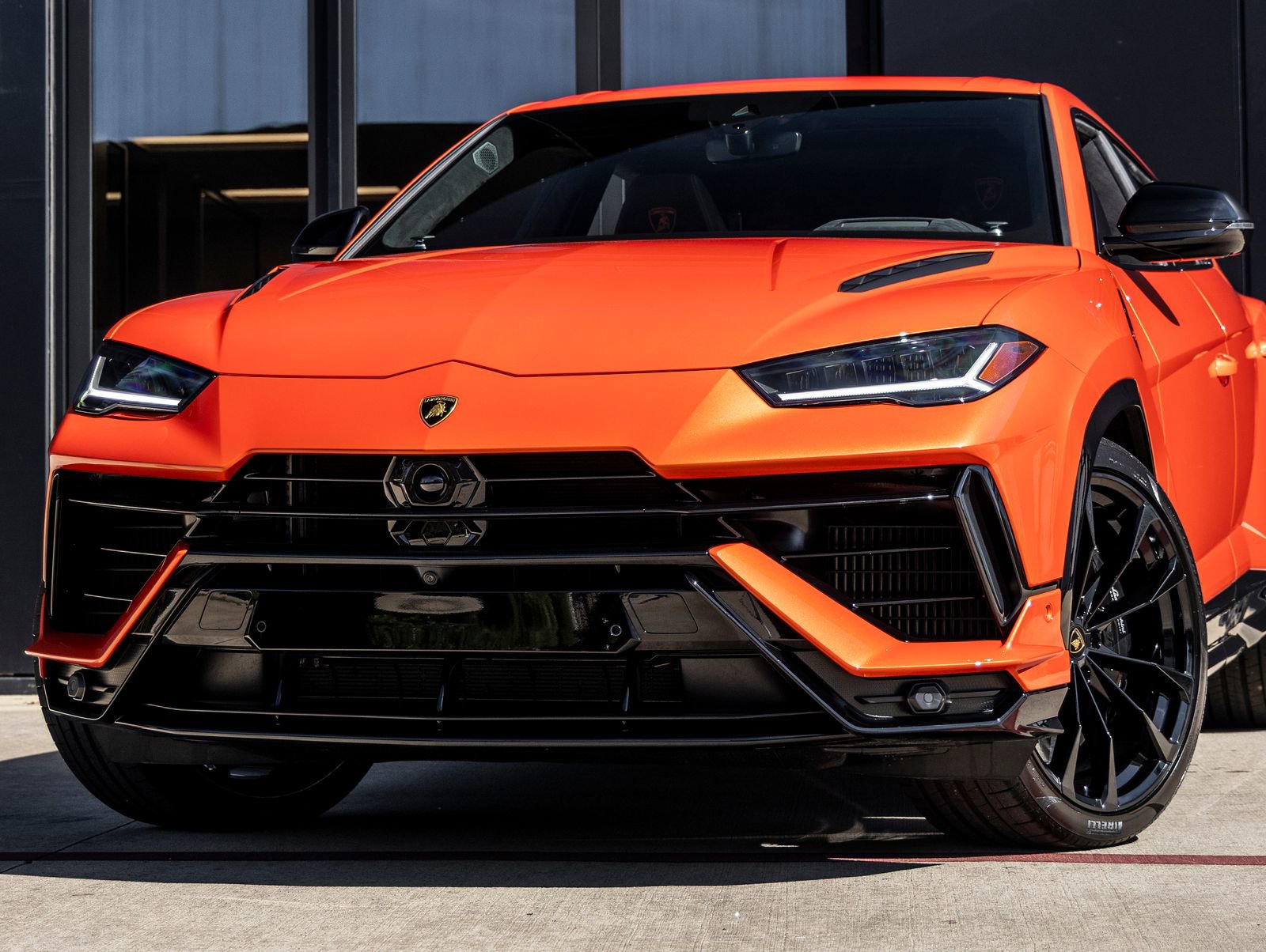 Used 2024 Lamborghini Urus S image 3