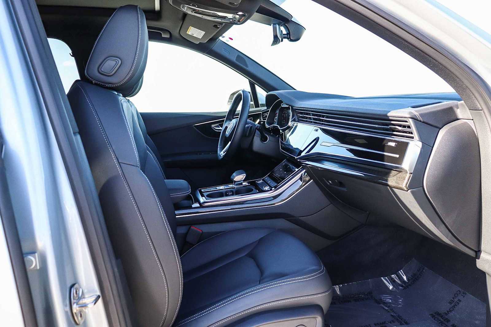 Used 2025 Audi Q7 2.0T Premium w/ Convenience Plus Package image 23