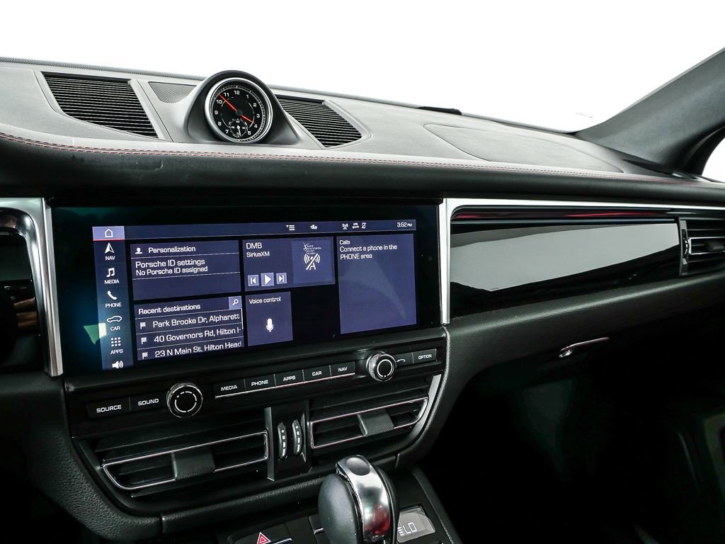 Certified 2021 Porsche Macan S image 13
