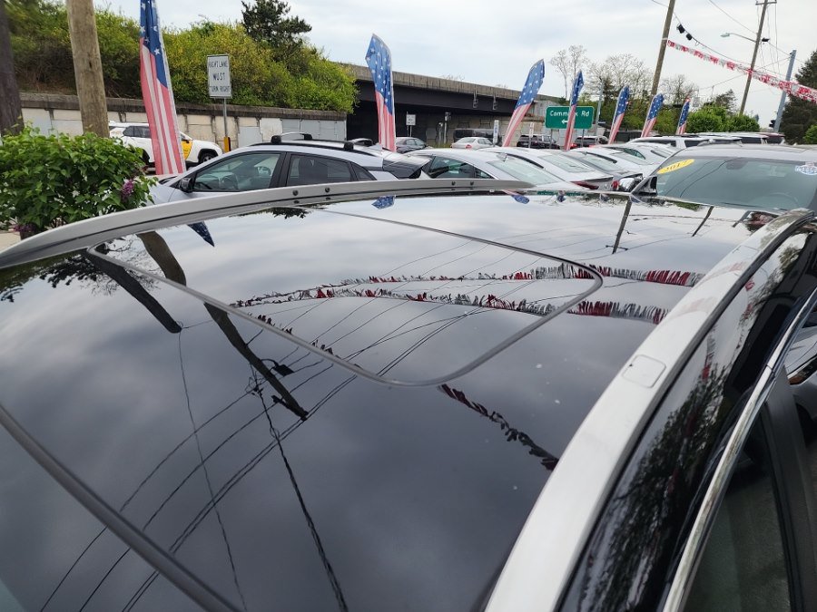 Used 2018 Honda CR-V Touring image 7