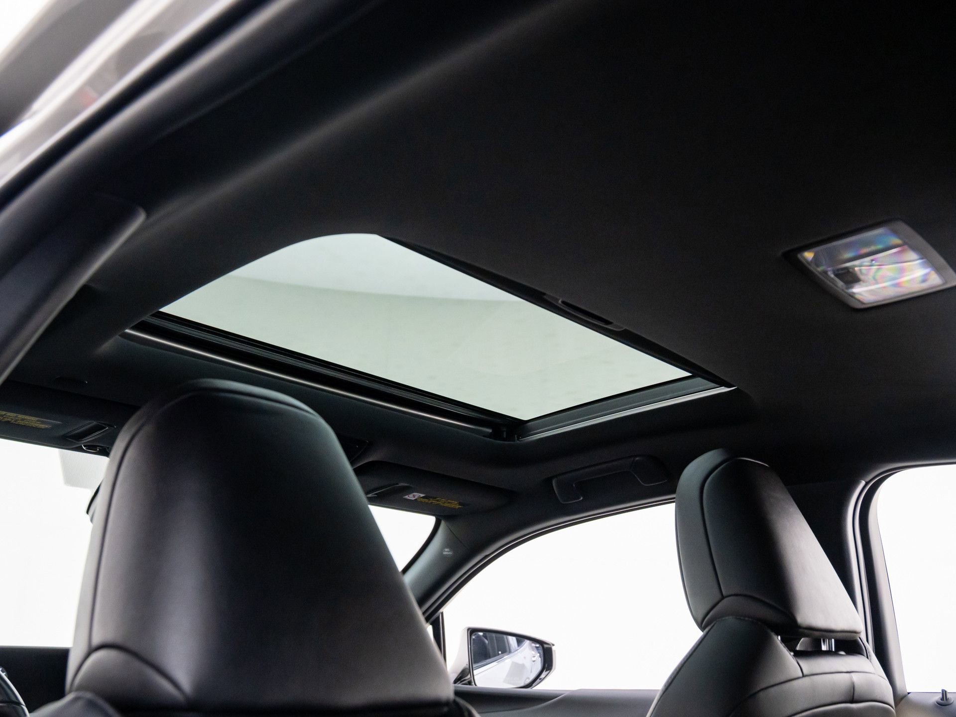 Used 2021 Lexus UX 200 w/ Accessory Package (Z1) image 17