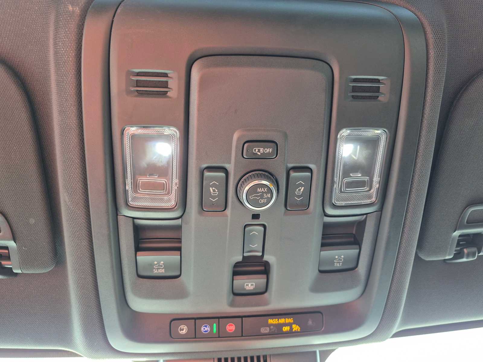 Used 2025 Chevrolet Tahoe Z71 w/ Z71 Off-Road Package image 28