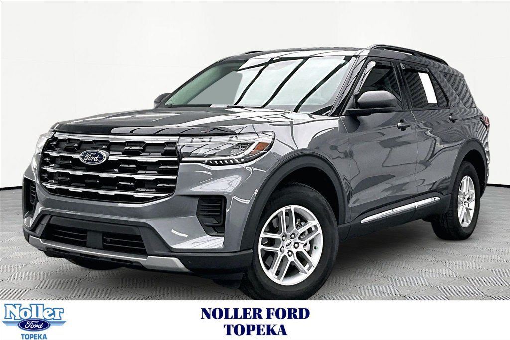 Certified 2025 Ford Explorer Active AWD/4WD image 1