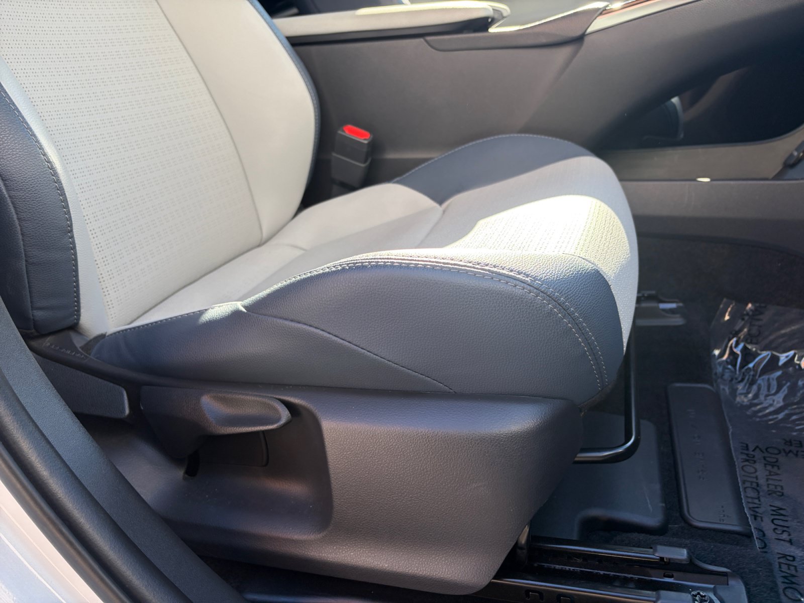 Certified 2023 Subaru Solterra AWD image 29