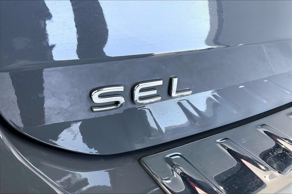 Used 2024 Volkswagen Taos SEL AWD/4WD image 38