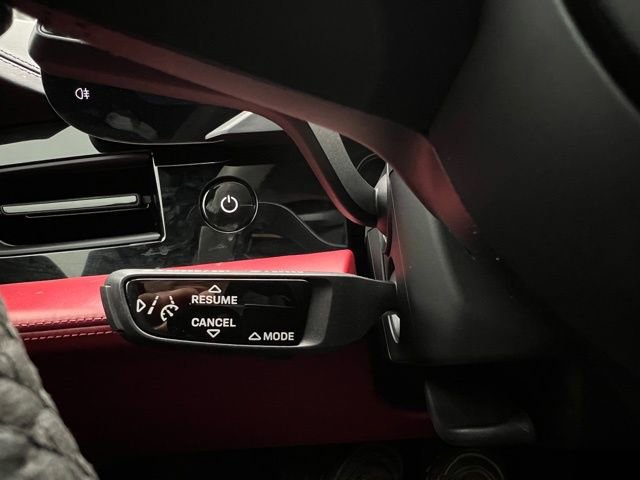 Used 2020 Porsche Taycan 4S image 32