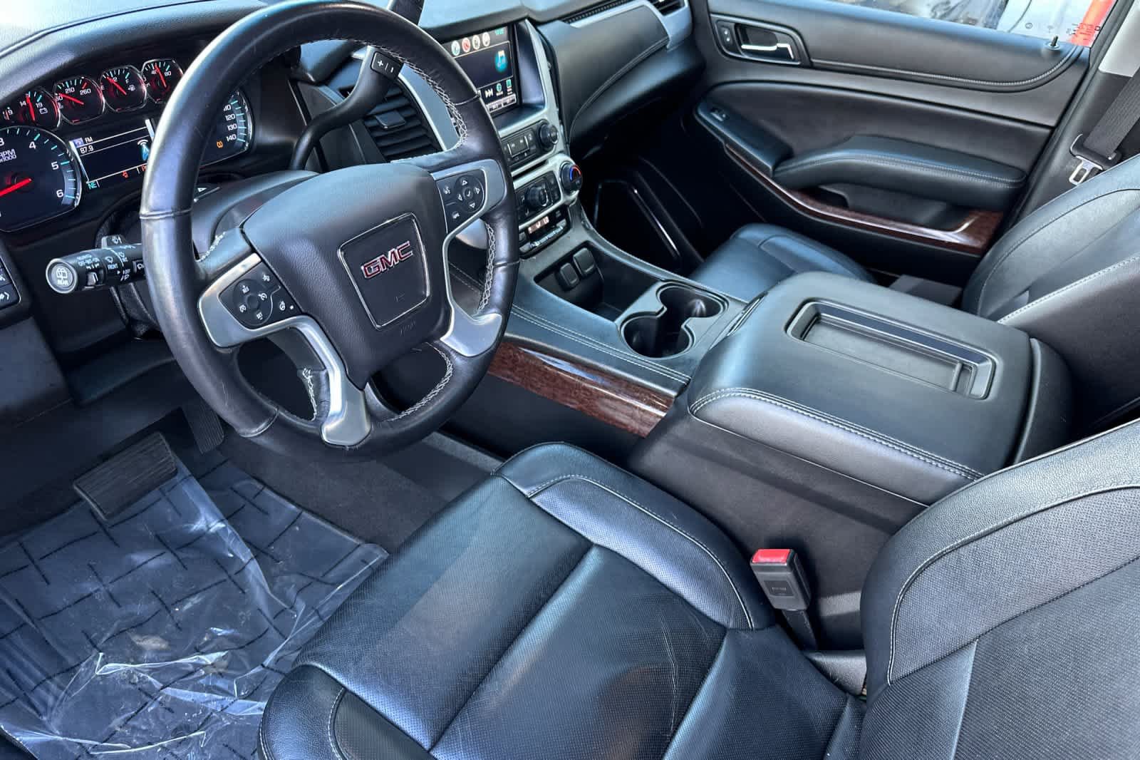 Used 2019 GMC Yukon SLT image 11
