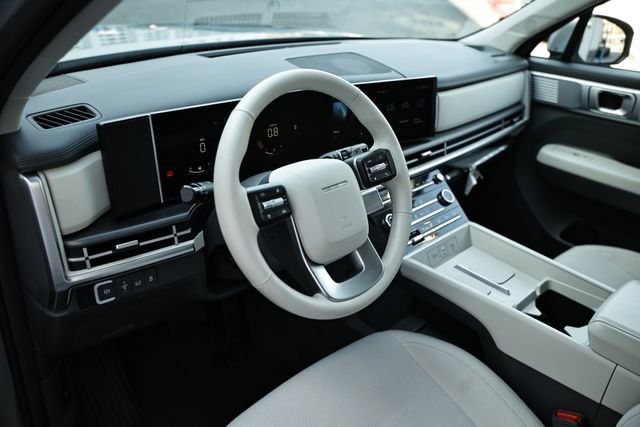 Used 2024 Hyundai Santa Fe SE image 18