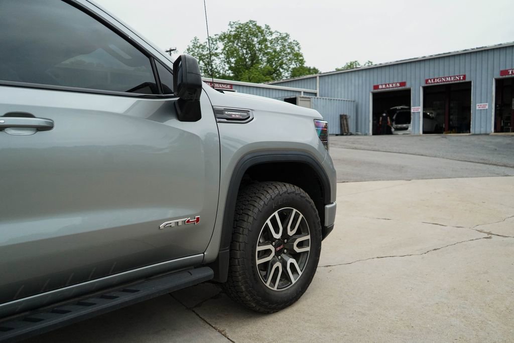 Used 2024 GMC Sierra 1500 AT4 w/ Technology Package AWD/4WD image 18