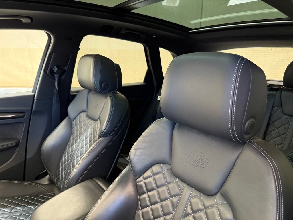 Used 2019 Audi SQ5 Premium Plus AWD/4WD image 16