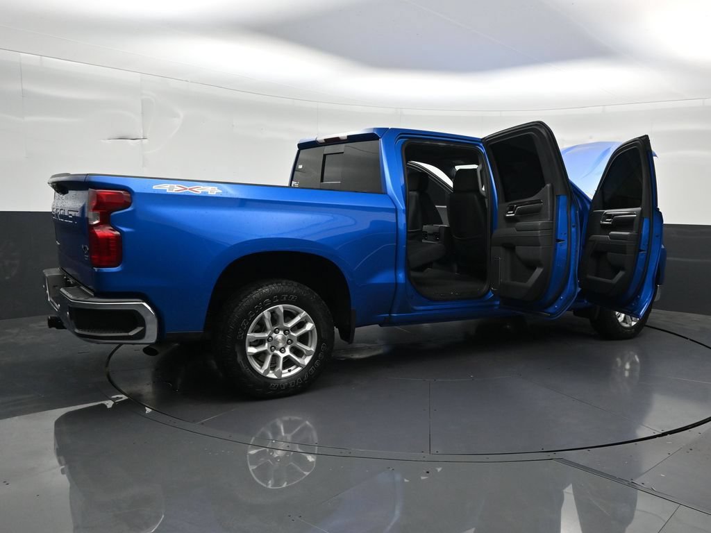Used 2024 Chevrolet Silverado 1500 LT w/ Safety Package AWD/4WD image 31