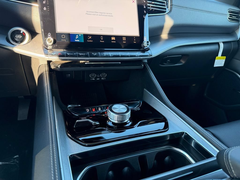 New 2026 Jeep Grand Wagoneer Limited AWD/4WD image 11