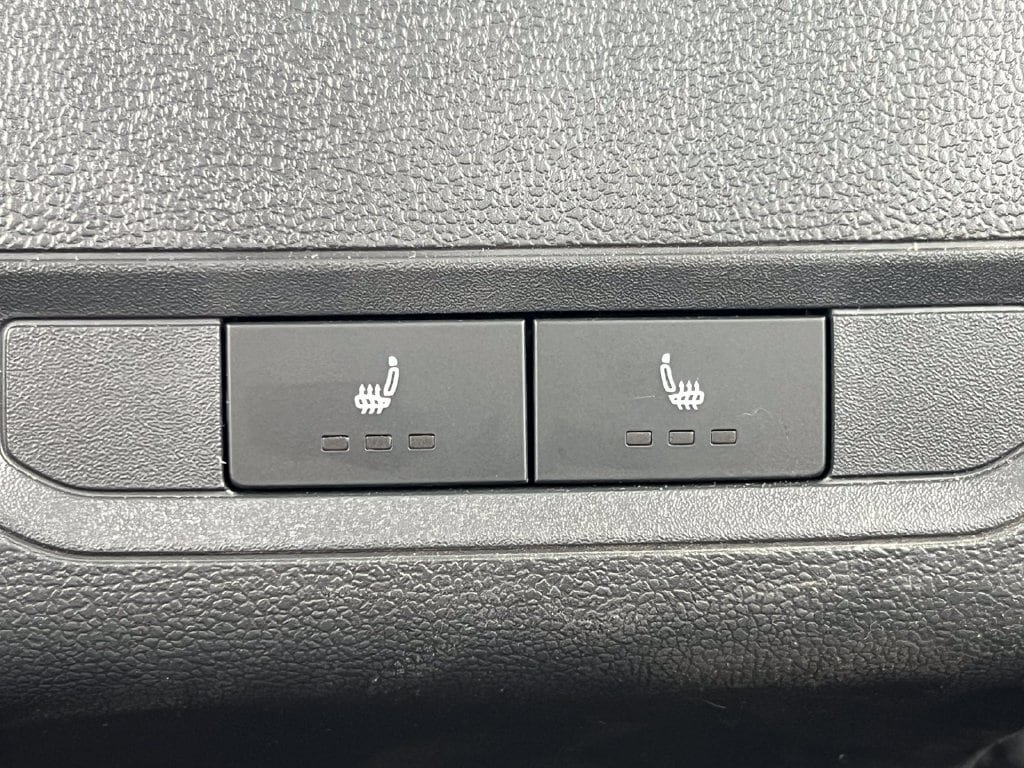 Used 2026 Volkswagen Jetta SEL FWD image 35