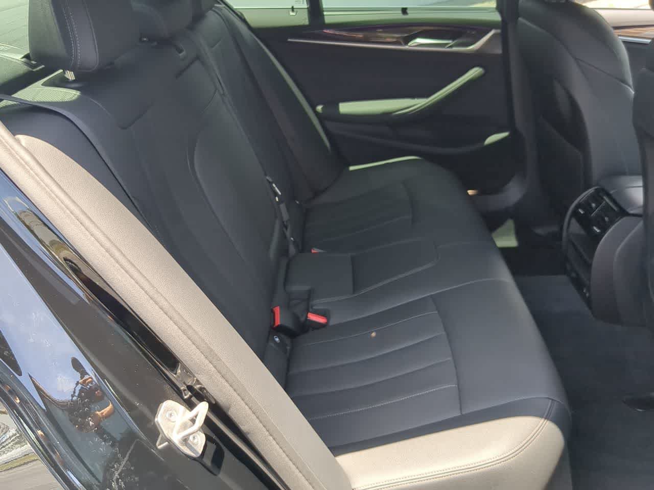 Used 2022 BMW 530i w/ M Sport Package RWD image 21