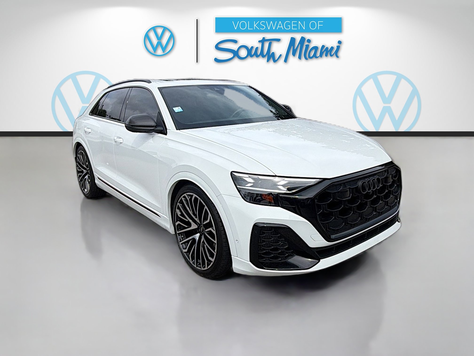 Used 2024 Audi SQ8 Prestige AWD/4WD image 1