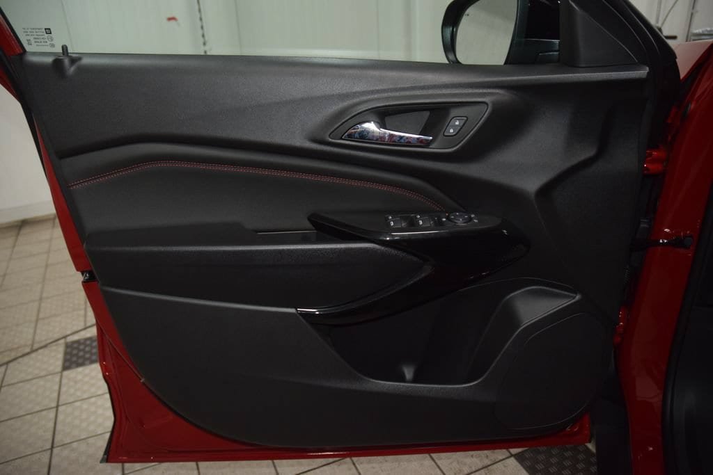 New 2026 Chevrolet Trax RS w/ Driver Confidence Package FWD image 44