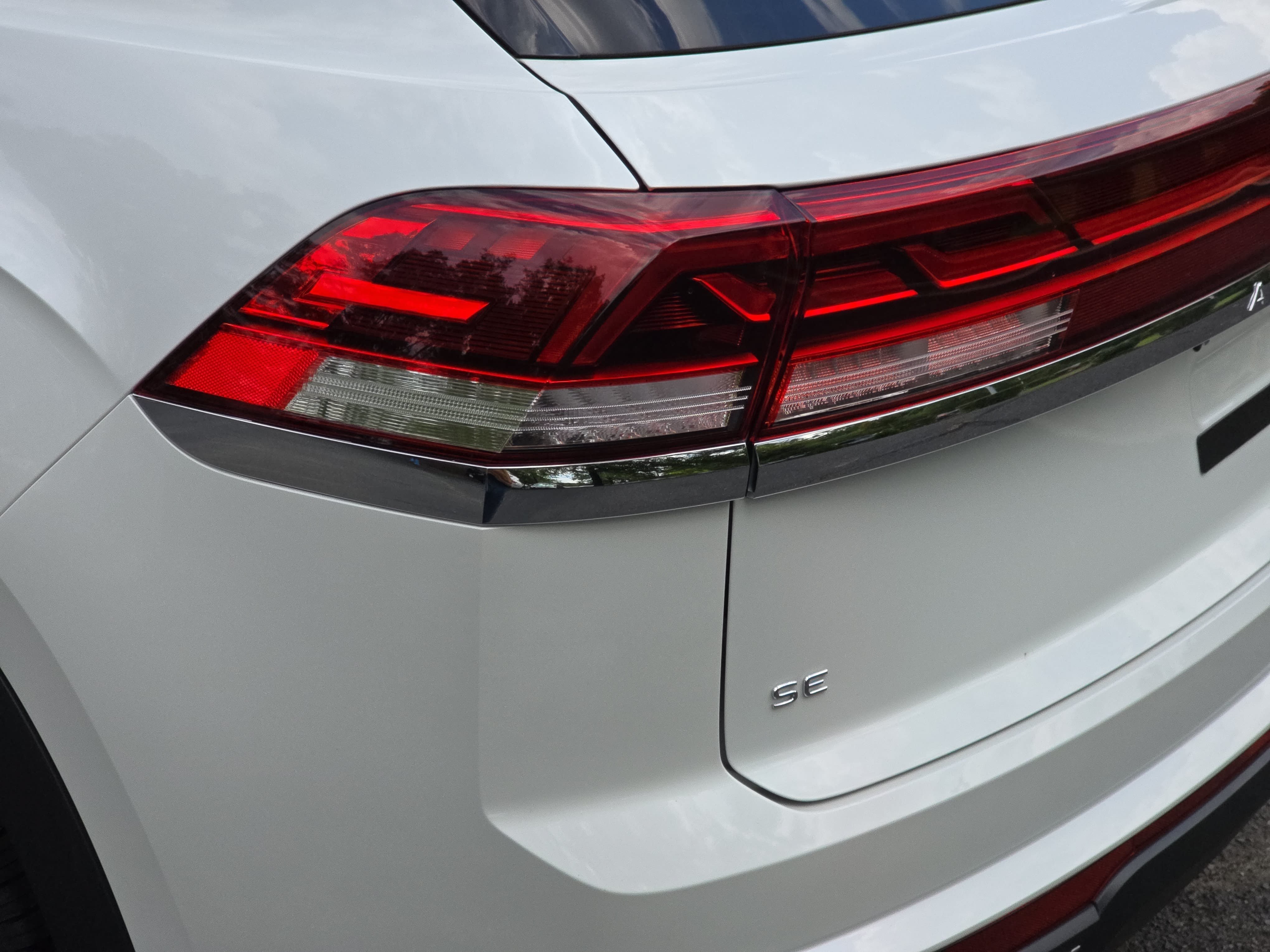 New 2026 Volkswagen Atlas Cross Sport SE FWD image 35