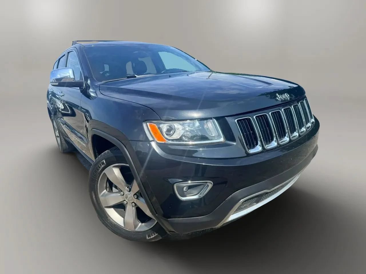 Used 2014 Jeep Grand Cherokee Limited AWD/4WD image 2