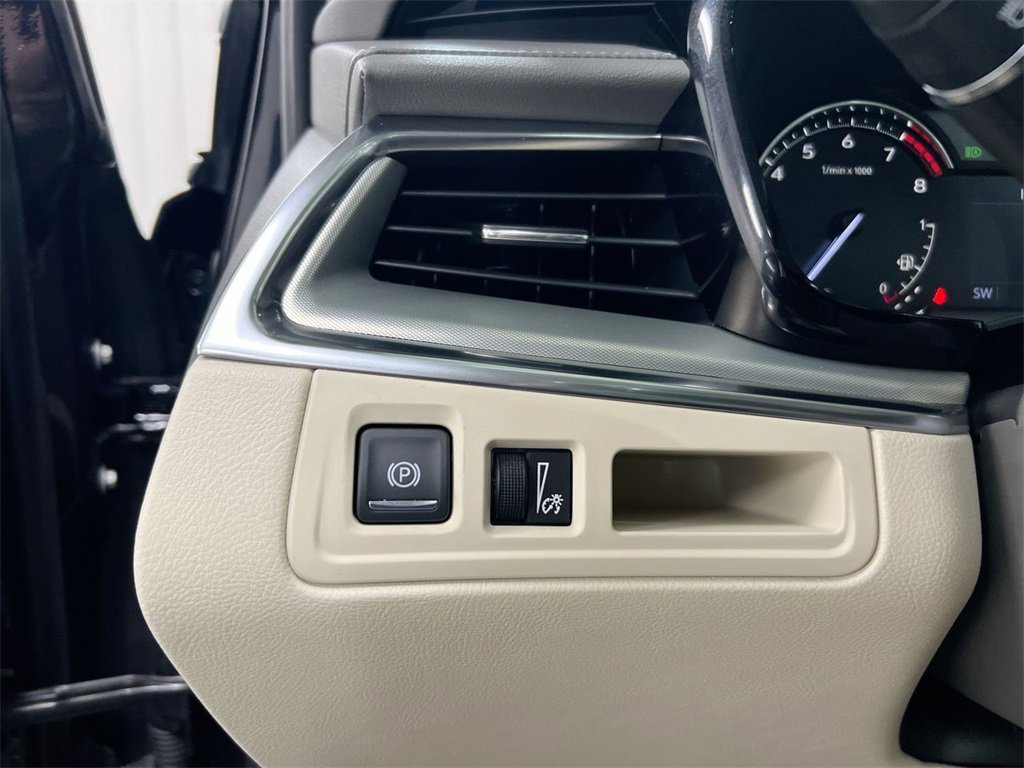 Used 2022 Cadillac XT5 Premium Luxury image 18