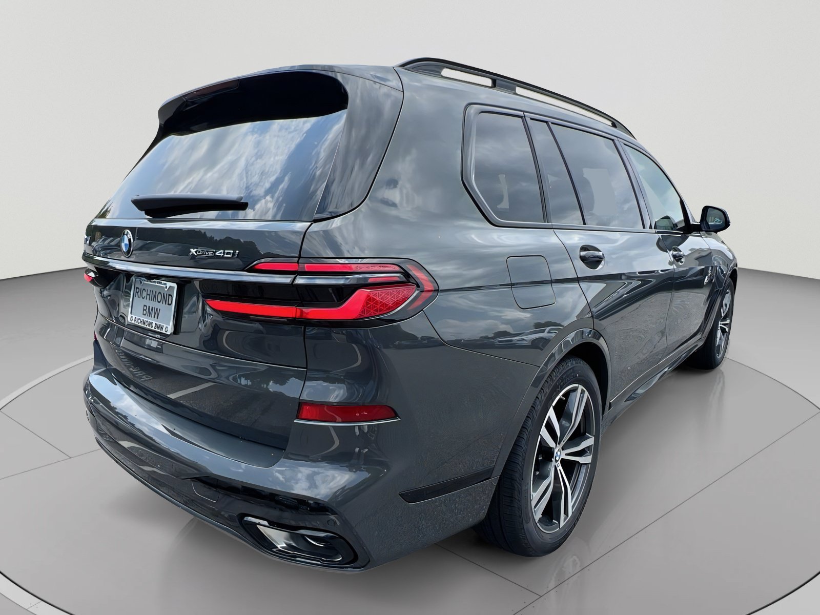 New 2027 BMW X7 xDrive40i w/ M Sport Package AWD/4WD image 5