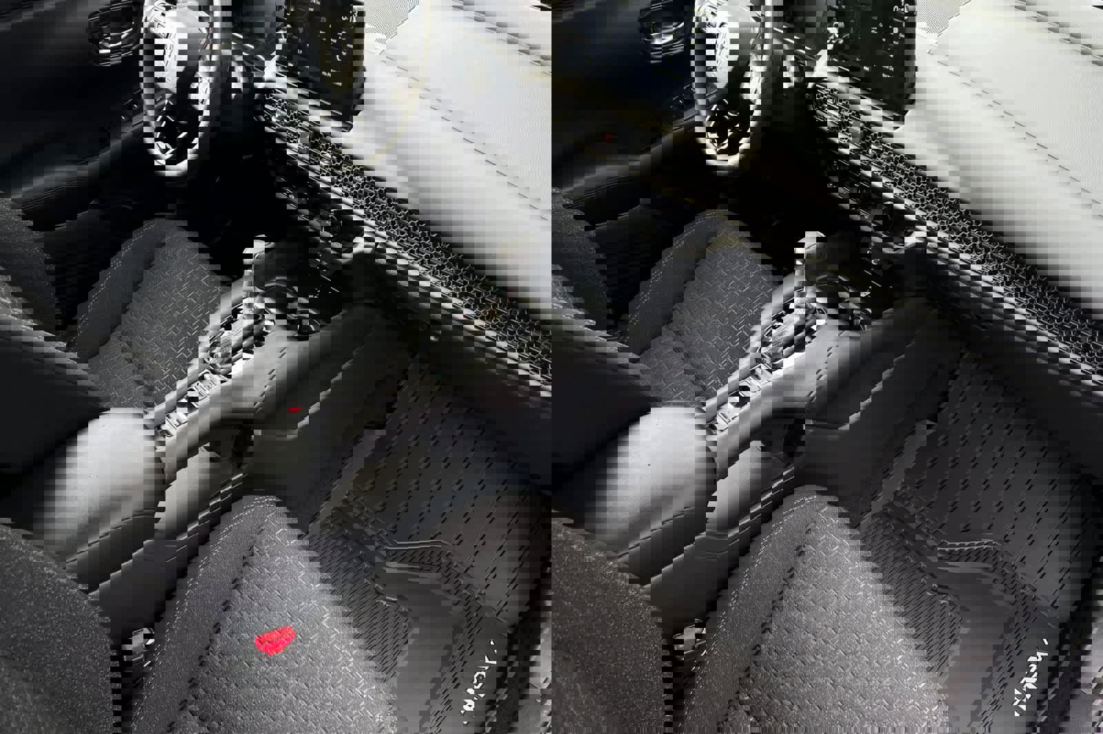 New 2026 Honda HR-V LX image 18