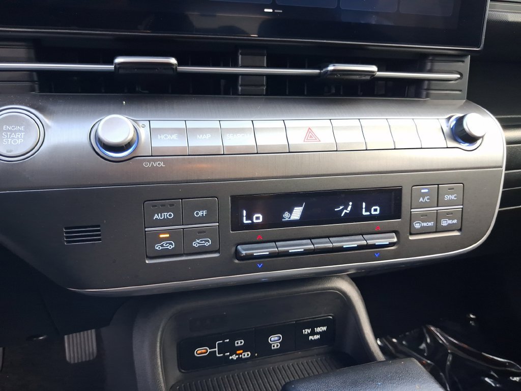Used 2025 Hyundai Kona SEL FWD image 21
