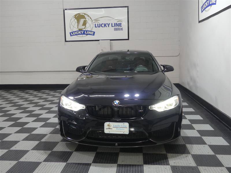 Used 2017 BMW M4 Convertible RWD image 2