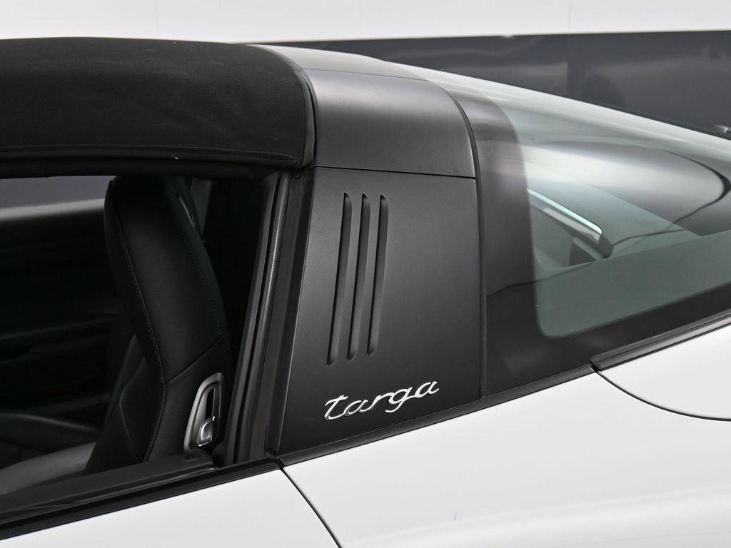 Certified 2019 Porsche 911 Targa 4 image 14