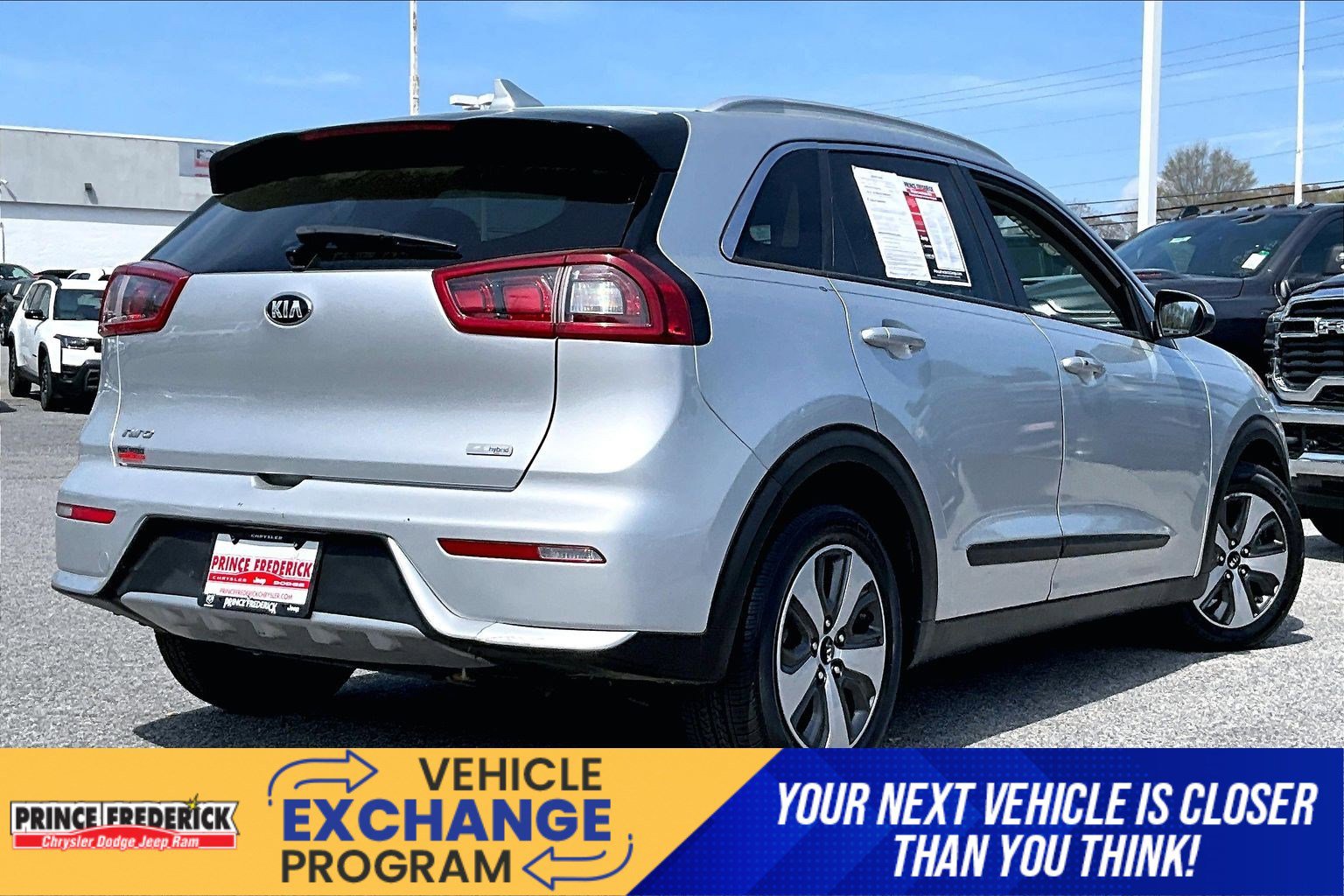 Used 2017 Kia Niro LX image 10