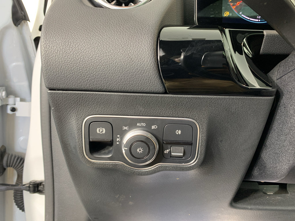 Used 2022 Mercedes-Benz GLA 35 AMG 4MATIC image 16